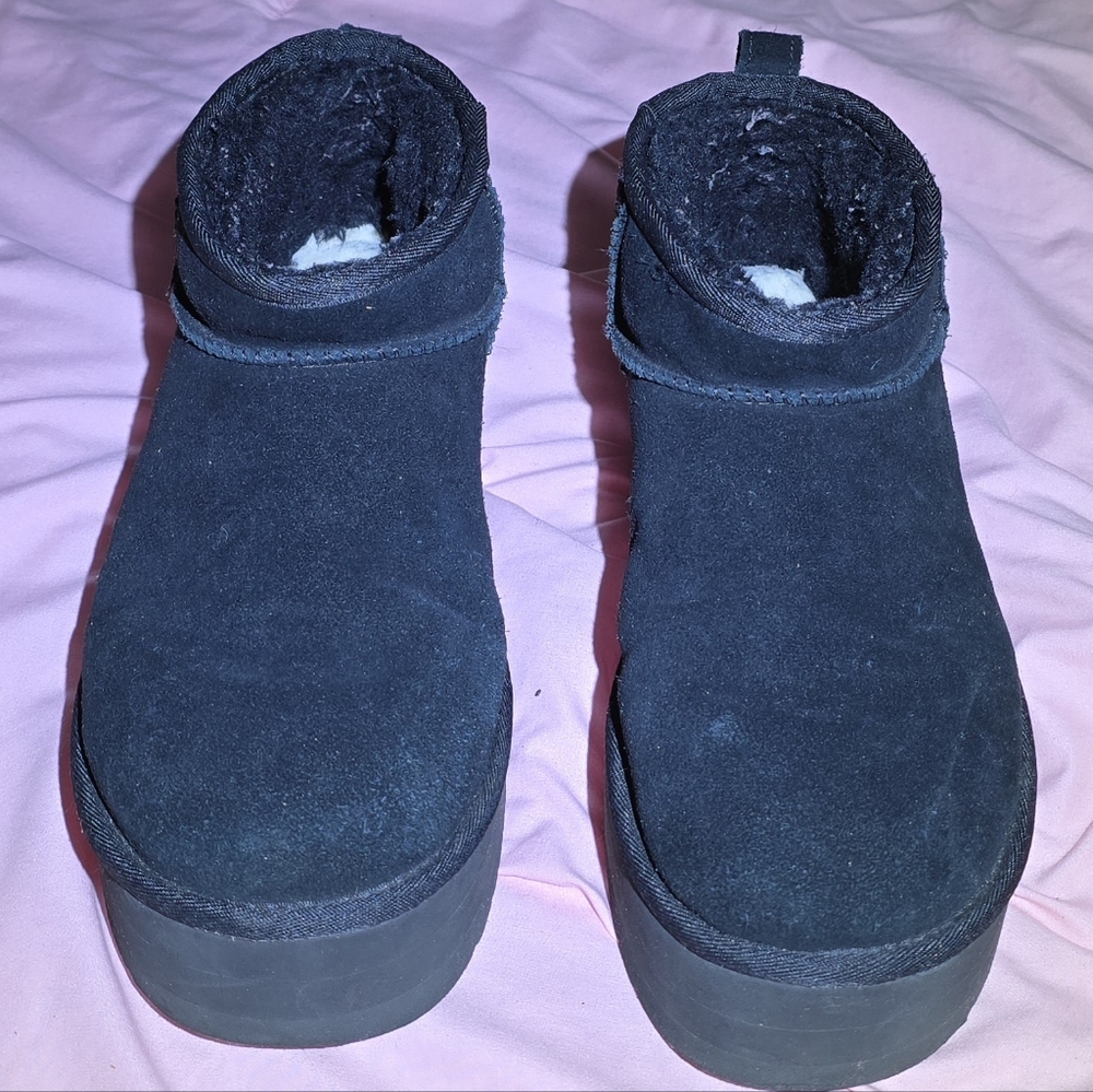 UGG Platform Ankle Booties Blk